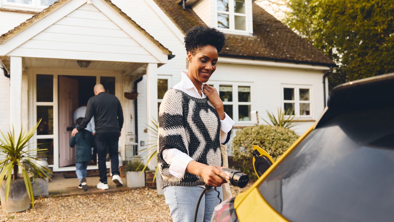 "Exploring Electric Vehicle Charging Infrastructure: Connectors, Stations, and Power"