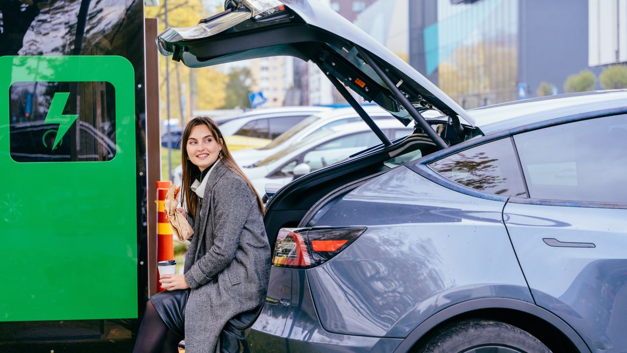Optimizing EV Charging: Historical Data Insights