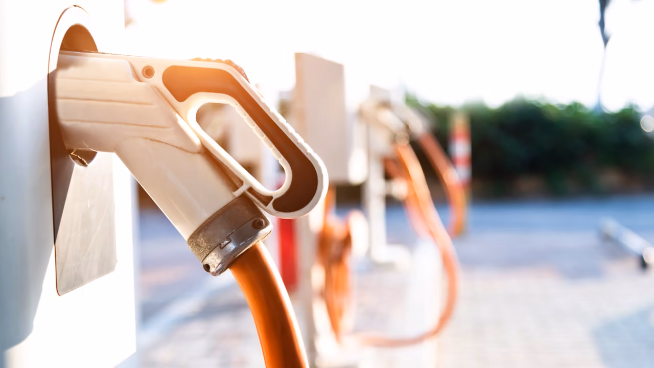 Workplace EV Charging Changes Commuter Habits